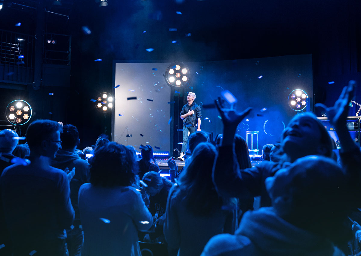 Mellow_Blow-Your-Mind-Tour_Standing-Ovations(c)mellowmagic